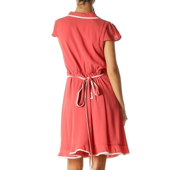 ModCloth Coral Pink White Trim Detail Ruffle Cap Sleeves Day Dress - Picture 2 of 3